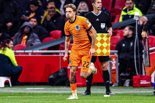 2025-11-17 Netherlands v Lithuania - UEFA World Cup Qualification match AMSTERDAM, NETHERLANDS - NOVEMBER 17: Luciano Valente of Netherlands makes his debut during the UEFA World Cup Qualification match match between Netherlands and Lithuania at Johan Cruijff ArenA on November 17, 2025 in Amsterdam, Netherlands. Amsterdam Johan Cruijff ArenA Netherlands Content not available for redistribution in The Netherlands directly or indirectly through any third parties. Copyright: xPieterxvanxderxWoudex