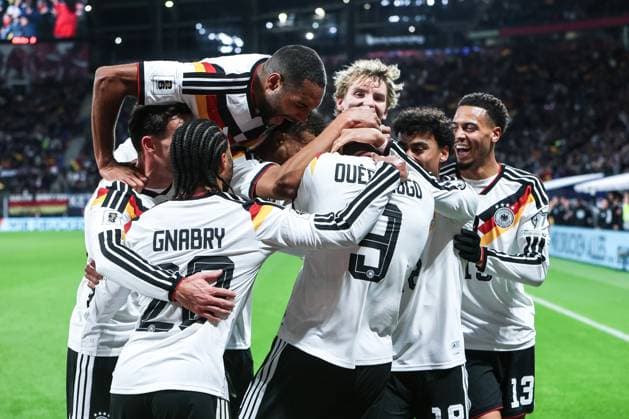 Sport, Football, UEFA European Qualifiers World Cup Qualifiers Europe Group A 10 Matchday Germany Slovakia 17 11 2025, Red Bull Arena Goal celebration Germany after the goal to 6 0 by Forzan Assan Ouedraogo Germany, 9 the players are happy Leipzig Red Bull Arena Saxony Germany