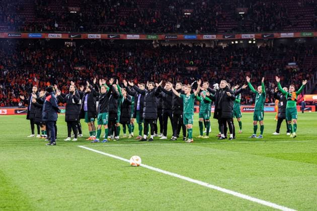 2025-11-17 Netherlands v Lithuania - UEFA World Cup Qualification match AMSTERDAM, NETHERLANDS - NOVEMBER 17: players of Lithuania thanking the fans during the UEFA World Cup Qualification match match between Netherlands and Lithuania at Johan Cruijff ArenA on November 17, 2025 in Amsterdam, Netherlands. Amsterdam Johan Cruijff ArenA Netherlands Content not available for redistribution in The Netherlands directly or indirectly through any third parties. Copyright: xPieterxvanxderxWoudex