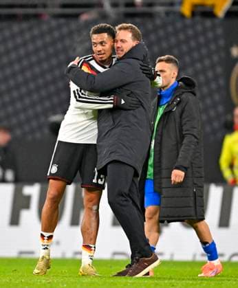 17 11 2025, Football World Cup Qualification Europe 2025 26, Matchday 10, Germany Slovakia, at the Red Bull Arena Leipzig Germany National Coach Julian Nagelsmann Germany congratulates Felix Nmecha Germany