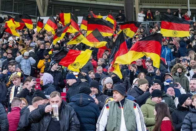 17 11 2025, Soccer match, World Cup Qualification, Group A, Season 2025 2026, Germany Slovakia at the Red Bull Arena in Leipzig German fans cheer the victory Important note According to FIFA and UEFA regulations, it is prohibited to use or have used photographs taken in the stadium and or of the match in the form of sequential images and or video-like photo series Foto Kirchner Media TH Copyright: xKirchner-Media THx