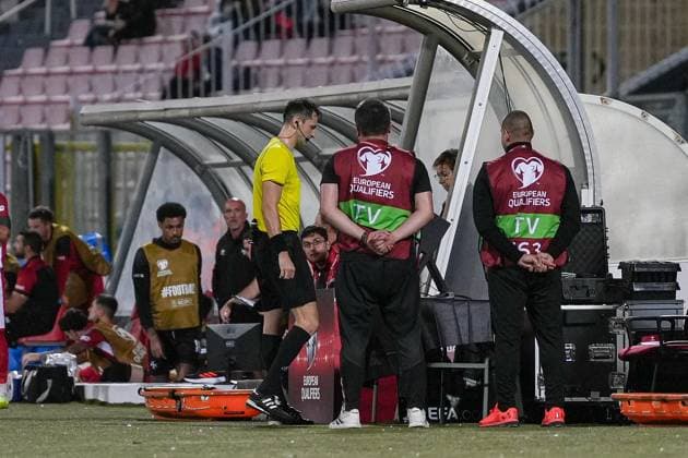Malta 17.11.2025. Pilka nozna Eliminacje Mistrzostw Swiata 2026 sezon 2025 2026 kolejka 10 mecz: Malta - Polska --- Football FIFA World Cup, WM, Weltmeisterschaft, Fussball Qualifiers season 2025 2026 round 10 match: Malta - Poland nz sedzia VAR Fot. Igor Zadecki Arena Akcji NEWSPIX.PL --- newspix.pl 