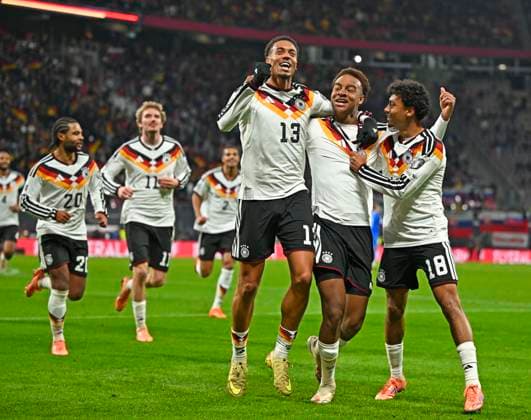 17 11 2025, Football World Cup Qualification Europe 2025 26, Matchday 10, Germany Slovakia, at Red Bull Arena Leipzig Germany Goal celebration by Assan Ouedraogo Germany for 6 0 v li Serge Gnabry Germany , Nick Woltemade Germany , Felix Nmecha Germany , Assan Ouedraogo Germany , Nathaniel Brown Germany