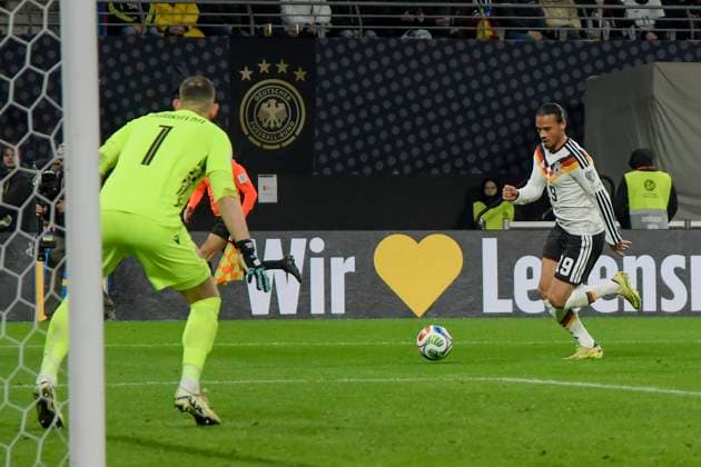 Penalty area scene Goal chance from Leroy Sane Germany 19 17 11 2025 Soccer World Cup Qualification Germany vs Slovakia, Red Bull Arena, Leipzig, Copyright: xpepphotox xHorstxMauelshagenx pep00321, pep_20251117_hm_201389