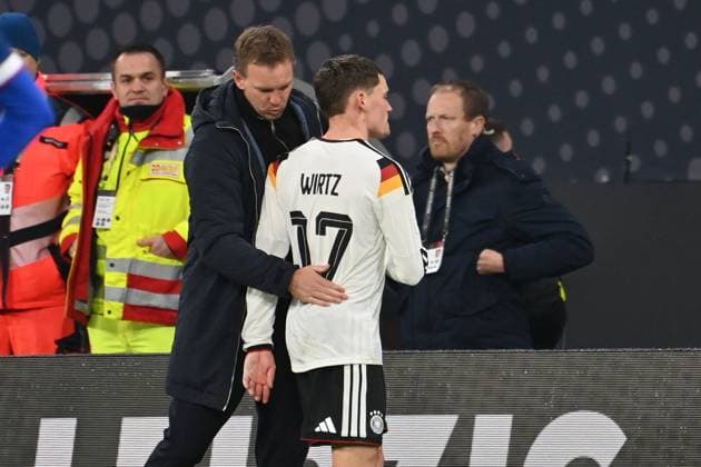 Germany coach Julian NAGELSMANN GER with Florian WIRTZ GER after substitution Soccer international, World Cup Qualification Group A Matchday 06, Germany GER Slovakia SVK 6 0 on 17 11 2025, RED BULL ARENA