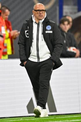 (251118) -- LEIPZIG, Nov. 18, 2025 -- Francesco Calzona, head coach of Slovakia, reacts during the 2026 World Cup European Qualifiers football match between Germany and Slovakia in Leipzig, Germany, Nov. 17, 2025. (Photo by Xinhua) (SP)GERMANY-LEIPZIG-FOOTBALL FIFA World Cup, WM, Weltmeisterschaft, Fussball EUROPEAN QUALIFIERS-GERMANY VS SLOVAKIA UlrichxHufnagel