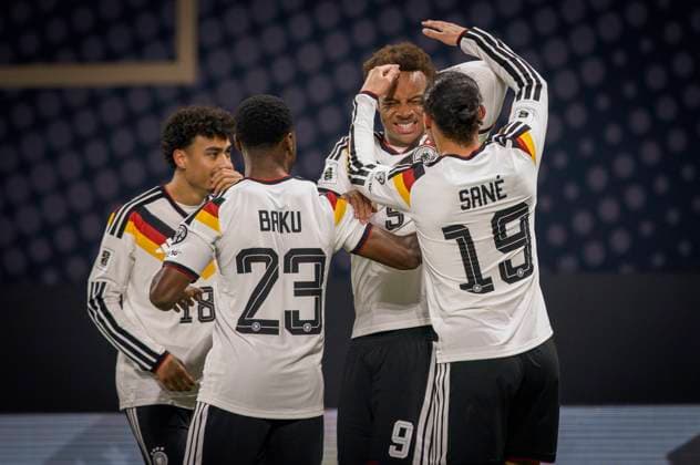 Leipzig, Germany 17th Nov 2025 Goal celebration Nathaniel Brown DFB Ridle Baku DFB Assan Ouedraogo DFB Leroy Sane DFB Germany Slovakia Germany Slovakia 17 11 2025