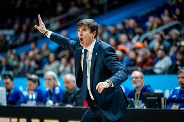 Basketball Berlin 17 11 2025 Season 2025 2026 BBL Cup Quarterfinals Men, Men Alba Berlin Science City Jena Pedro Calles Alba Berlin, Coach