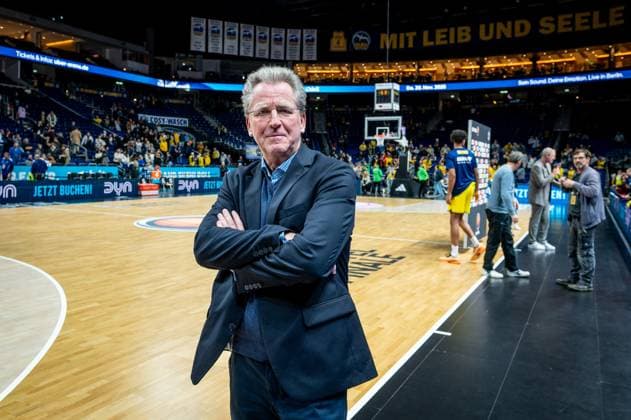 Basketball Berlin 17 11 2025 Season 2025 2026 BBL Cup Quarterfinals Men, Men Alba Berlin Science City Jena Dr Stefan Holz BBL Managing Director