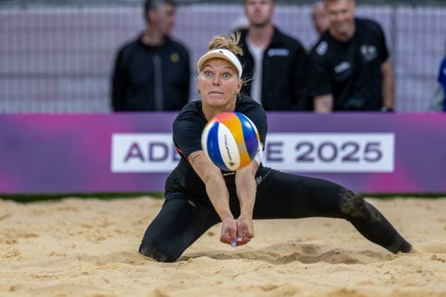 RECORD DATE NOT STATED ADELAIDE, AUSTRALIA - NOVEMBER 18: Linda Bock (Player 1 - GER) during the Beach volleyball, Beachvolleyball World Championships at Adelaide on November 18, 2025 in Adelaide, Australia. Australia Copyright: xBEAUTIFULxSPORTS PeterxWeberx
