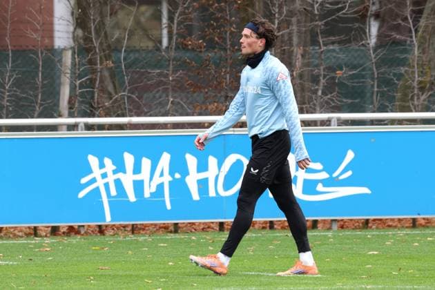 DEU, DFL, 2 FBL Hertha BSC, Training, 18 11 2025, Sportforum, Berlin, DEU, DFL, 2 FBL Hertha BSC, Training, im Bild Fabian Reese Hertha BSC Berlin 11 DFL regulations prohibit any use of Photographs as image sequences and or quasi video nordphotoxGmbHx xEngler nph00076