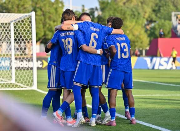 Italy v Uzbekistan : Round of 16- FIFA U-17 World Cup Qatar 2025 Players of Italy celebrates after scoring a goal during the FIFA U-17 World Cup Qatar 2025 Round of 16 match between Italy and Uzbekistan in Doha, Qatar, on November 18, 2025. DOHA Qatar Copyright: xNOUSHADxTHEKKAYILx