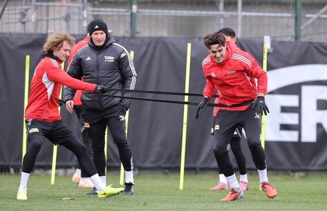 Alex Kral, Diogo Leite at exercises Sport Football Soccer Training 1 Bundesliga Men DFL Season 2025 2026 18 11 2025 1 FC Union Berlin FCU DFL regulations prohibit any use of photographs as image sequences and or quasi video