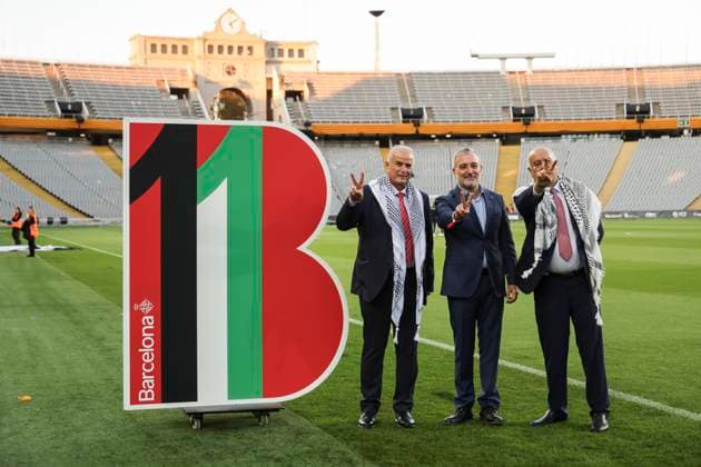 November 18, 2025, Barcelona, Barcelona, SPAIN: Joan Collboni, Mayor of Barcelona, Husni Abdel Wahed, Palestinian Ambassador to Spain and Jibril Rajoud, President of the Palestinian Football Federation, during the International Friendly, Länderspiel, Nationalmannschaft match between Catalonia and Palestine at the Estadi Olimpic Lluis Companys on November 18, 2025 in Barcelona, Spain. Barcelona SPAIN - ZUMAa181 20251118_zaa_a181_004 Copyright: xJavierxBorregox