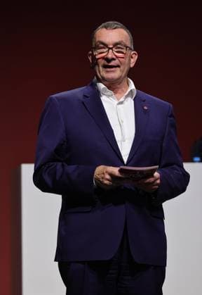 18 11 2025 Soccer Season 2025 2026 2 Soccer Bundesliga General Meeting Annual General Meeting JHV 2025 Sportfoto Zink DaMa xdaxmax Peter Meier Chairman of the Supervisory Board 1 FC Nürnberg FCN welcomes Clubfan Clubfans FCN Fans Fans