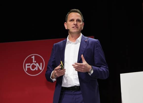18 11 2025 Soccer Season 2025 2026 2 Soccer Bundesliga General Meeting Annual General Meeting JHV 2025 Sportfoto Zink DaMa xdaxmax Joti Chatzialexiou Board of Directors Sport 1 FC Nürnberg FCN speaks to Clubfan Clubfans FCN Fans Fans and Members