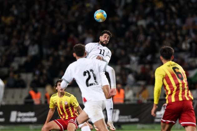 November 18, 2025, Barcelona, Barcelona, SPAIN: Oday Dabbagh of Palestine in action during the International Friendly, Länderspiel, Nationalmannschaft match between Catalonia and Palestine at Estadi Olimpic Lluis Companys on November 18, 2025 in Barcelona, Spain. Barcelona SPAIN - ZUMAa181 20251118_zaa_a181_042 Copyright: xJavierxBorregox