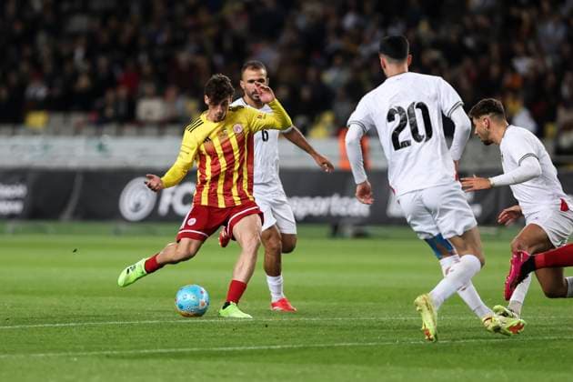 November 18, 2025, Barcelona, Barcelona, SPAIN: Antoniu Roca of Catalonia in action during the International Friendly, Länderspiel, Nationalmannschaft match between Catalonia and Palestine at Estadi Olimpic Lluis Companys on November 18, 2025 in Barcelona, Spain. Barcelona SPAIN - ZUMAa181 20251118_zaa_a181_047 Copyright: xJavierxBorregox