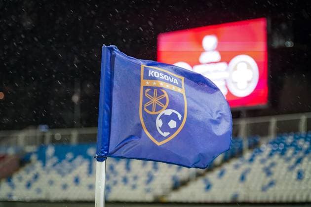 Soccer World Cup Qualification 2025 26, 10 Matchday Kosovo vs Switzerland Fadil Vokrri Stadium Pristina Corner flag, Kosovo, Crest, Stadium, Scoreboard, Rain Pristina Kosovo Copyright: xJOERANxSTEINSIEKx