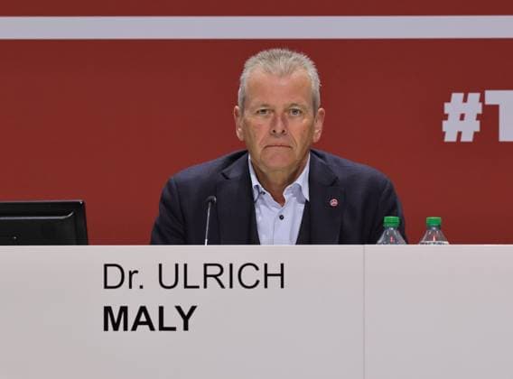 18 11 2025 Football season 2025 2026 2 Football Bundesliga General Meeting Annual General Meeting JHV 2025 Sportfoto Zink DaMa xdaxmax Dr Ulrich Maly former Lord Mayor of the City of Nuremberg pensive