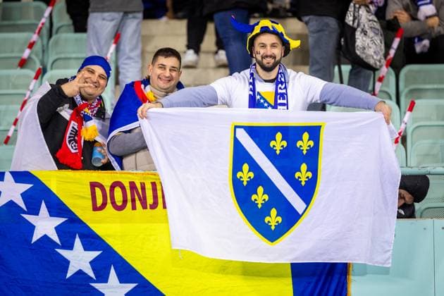 AUSTRIA - BOSNIA AND HERZEGOVINA Fans of Bosnia and Herzegovina during European qualifier of FIFA World Cup, WM, Weltmeisterschaft, Fussball WM, Weltmeisterschaft, Fussball 2026 football match between Austria and Bosnia and Herzegovina. Ernst Happel Stadion, Vienna, Austria, November 18, 2025. Photo by Branislav Racko Copyright: xx 080A9909