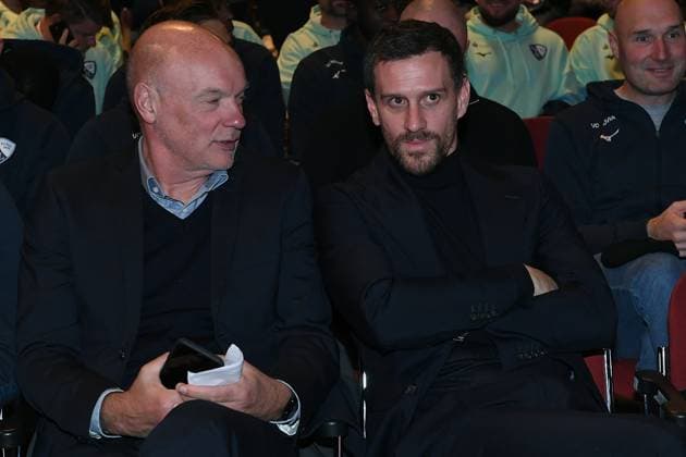 General Meeting of VfL Bochum 1848 on 18 11 2025 at the RuhrCongress in Bochum Uwe Rösler Coach Head Coach Bochum , left Simon Zoller Head of the licensed players department Bochum , right xRx
