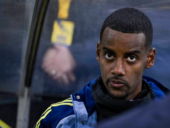STOCKHOLM, SWEDEN 20251118 Swedens Alexander Isak on the bench during Tuesdays World Cup Group B qualifier between Sweden and Slovenia at Strawberry arena STOCKHOLM SWEDEN x10050x  Copyright: xPontusxLundahl TTx VM-KVAL SVERIGE-SLOVENIEN