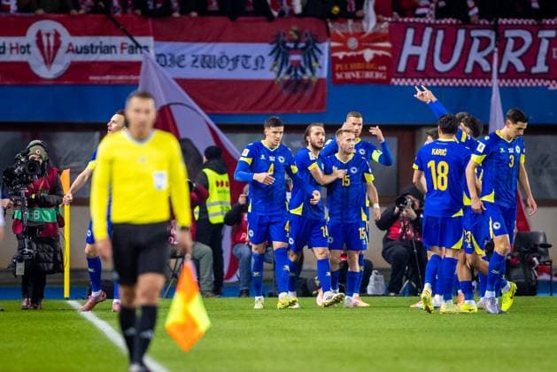 AUSTRIA - BOSNIA AND HERZEGOVINA Haris Tabakovic of Bosnia and Herzegovina celebrates a goal with his teammates during European qualifier of FIFA World Cup, WM, Weltmeisterschaft, Fussball WM, Weltmeisterschaft, Fussball 2026 football match between Austria and Bosnia and Herzegovina. Ernst Happel Stadion, Vienna, Austria, November 18, 2025. Photo by Branislav Racko Copyright: xx 080A0524