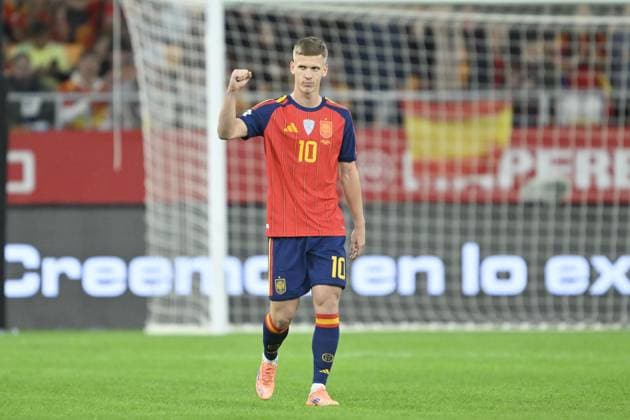 Spain v Turkiye - FIFA World Cup, WM, Weltmeisterschaft, Fussball 2026 Qualifier SEVILLE, SPAIN - NOVEMBER 18: Dani Olmo of Spain celebrates after scoring a goal during the FIFA World Cup 2026 qualifier football match between Spain and Turkiye at Estadio de La Cartuja in Seville, Spain on November 18, 2025. Burak Akbulut Anadolu Seville Spain. Editorial use only. Please get in touch for any other usage.  Copyright: x2025xAnadoluxBurakxAkbulutx