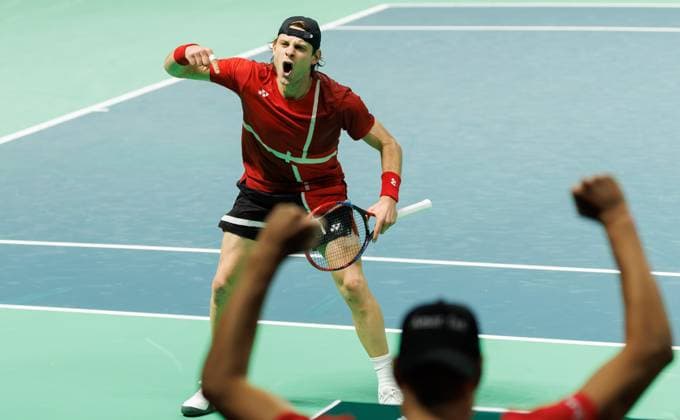Belgian Zizou Bergs celebrates after winning a tennis match between Belgian Bergs and French Rinderknech, the second match of the Davis Cup quarter-finals between Belgium and France, in Bologna, Italy, on Tuesday 18 November 2025. Davis Cup top eight Finals takes place in Bologna from November 18 to 23. BENOITxDOPPAGNE  x142523506x