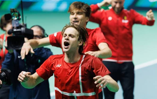 Belgian Zizou Bergs and Belgian Raphael Collignon celebrate after a tennis match between Belgian Bergs and French Rinderknech, the second match of the Davis Cup quarter-finals between Belgium and France, in Bologna, Italy, on Tuesday 18 November 2025. Davis Cup top eight Finals takes place in Bologna from November 18 to 23. BENOITxDOPPAGNE  x142526507x