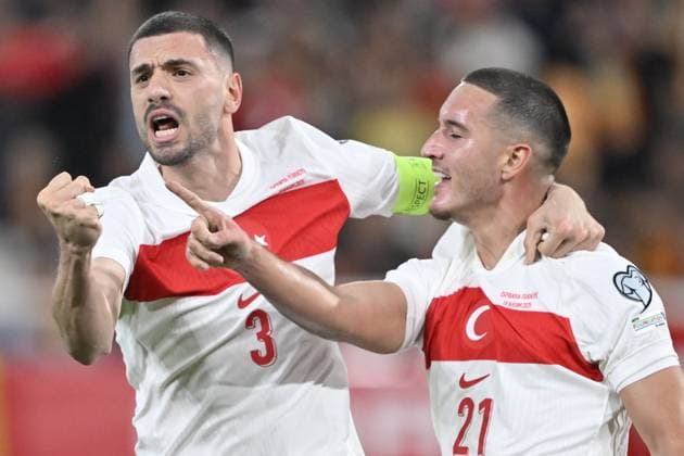 Spain v Turkiye - FIFA World Cup, WM, Weltmeisterschaft, Fussball 2026 Qualifier SEVILLE, SPAIN - NOVEMBER 18: Players of Turkiye celebrate after scoring a goal during the FIFA World Cup 2026 qualifier match between Spain and Turkiye at Estadio de La Cartuja in Seville, Spain, on November 18, 2025. Burak Akbulut Anadolu Sevilla Spain. Editorial use only. Please get in touch for any other usage.  Copyright: x2025xAnadoluxBurakxAkbulutx
