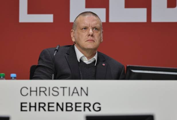 18 11 2025 Soccer Season 2025 2026 2 Soccer Bundesliga General Meeting Annual General Meeting JHV 2025 Sportfoto Zink DaMa xdaxmax Christian Ehrenberg Member of the Supervisory Board 1 FC Nürnberg FCN pensive