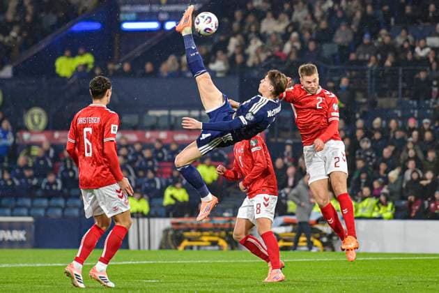 Scotland v Denmark 2026 FIFA World Cup, WM, Weltmeisterschaft, Fussball Qualifiers Scott McTominay of Scotland scores their sides first goal of the match during the 2026 FIFA World Cup Qualifiers Group C match at Hampden Park, Glasgow UK Newspapers OUT Copyright: xJamiexJohnstonx FIL-22514-0024