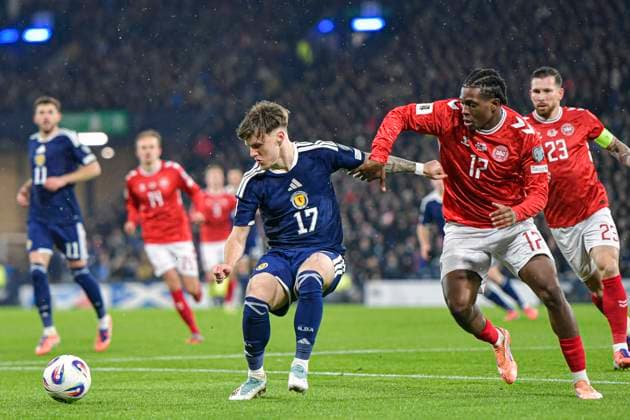 Scotland v Denmark 2026 FIFA World Cup, WM, Weltmeisterschaft, Fussball Qualifiers Ben Gannon-Doak of Scotland and Patrick Dorgu of Denmark during the 2026 FIFA World Cup Qualifiers Group C match at Hampden Park, Glasgow UK Newspapers OUT Copyright: xJamiexJohnstonx FIL-22514-0027