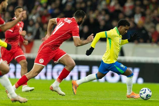 FOOTBALL: International Friendly, Länderspiel, Nationalmannschaft match between Brazil and Tunez at Stade Pierre-Mauroy on November 18, 2025 in Lille, France. Estevao 20 (BRA)  Copyright: xelyxandroxcegarrax