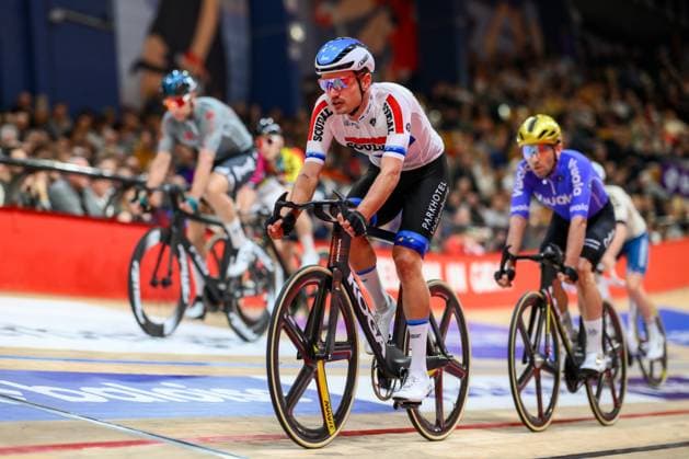 Dutch Vincent Hoppezak pictured in action during the first day of the Zesdaagse Vlaanderen-Gent six-day indoor Track cycling, Rad, Radsport, Bahnrad, Bahn event at the indoor cycling arena t Kuipke, Tuesday 18 November 2025, in Gent. DAVIDxPINTENS  x142529732x