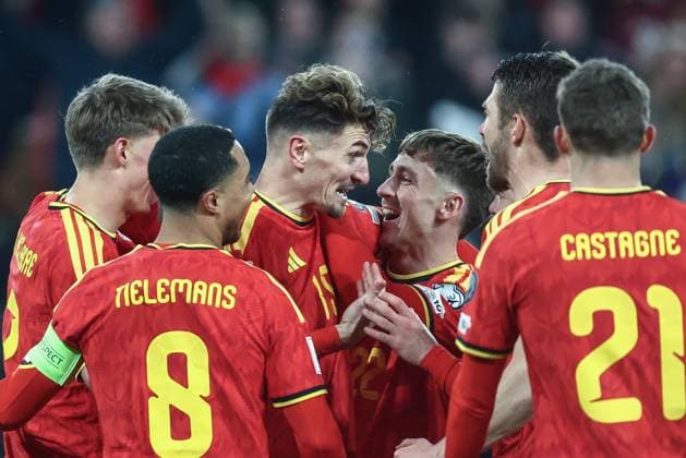 Belgium s Thomas Meunier and Belgium s Alexis Saelemaekers celebrate during a soccer game between Belgium s Red Devils and Liechtenstein, the last FIFA World Cup, WM, Weltmeisterschaft, Fussball 2026 qualification match, in Liege on Tuesday 18 November 2025. BRUNOxFAHY  x142530855x