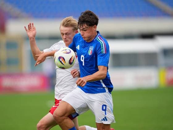 Italy v Poland: European Under-19 Championship 2026- Round 1 Mattia Mosconi of Italy plays during the qualifying match for the European Under-19 Championship - Wales 2026, between Italy and Poland at the Angelo Massimino stadium in Catania, Italy, on November 18, 2025. Catania Italy  Copyright: xGabrielexMaricchiolox originalFilename:maricchiolo-italyvpo251118_np8Hq.jpg
