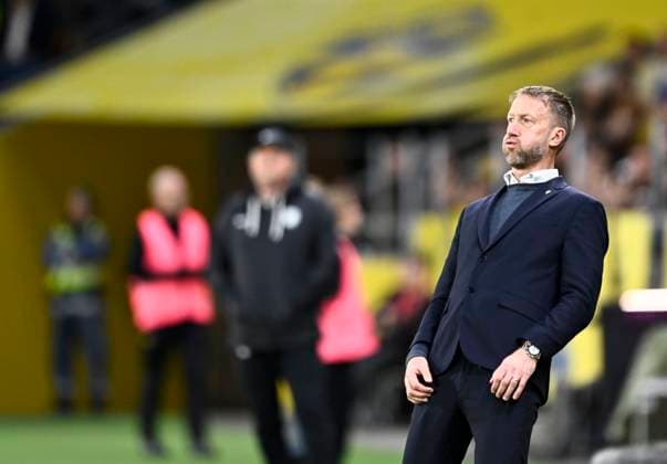 STOCKHOLM, SWEDEN 20251118 Sweden s national team captain Graham Potter during Tuesday s World Cup qualifying match in group B between Sweden and Slovenia at Strawberry arena STOCKHOLM SWEDEN x10050x  Copyright: xPontusxLundahl TTx WORLD CUP QUALIFYING SWEDEN-SLOVENIA