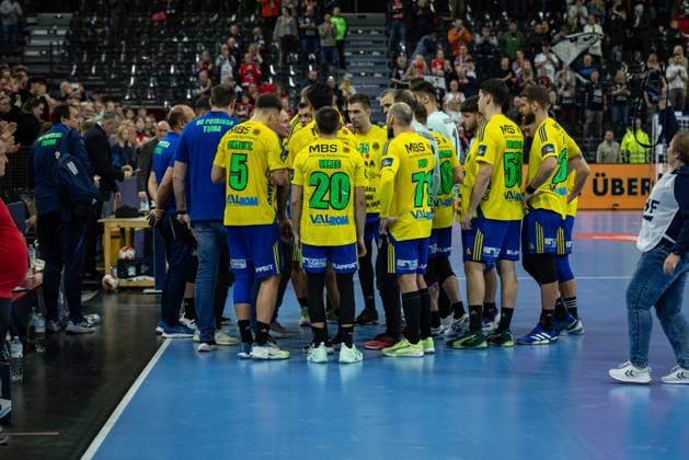 FLENSBURG, GERMANY - NOVEMBER 18: team AHC Potaissa Turda after the game during the EHF European League match between SG Flensburg-Handewitt vs AHC Potaissa Turda at GP JOULE Arena Flensburg on Matchday 4 of the Group Matches Group A on November 18, 2025 in Flensburg, Germany. Schleswig-Holstein Germany Copyright: xBEAUTIFULxSPORTS MarioxM.xKobergx