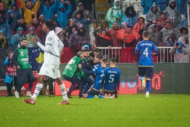 Soccer World Cup Qualification 2025 26, 10 Matchday Kosovo vs Switzerland Fadil Vokrri Stadium Pristina Goal and goal celebration to 1 1 by Florent Muslija Kosovo, 8 Joy, emotions, jubilation Pristina Kosovo Copyright: xJOERANxSTEINSIEKx
