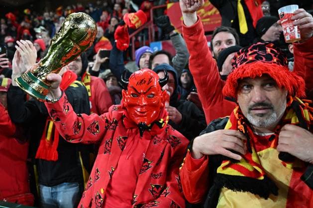 Belgium v Liechtenstein - FIFA World Cup, WM, Weltmeisterschaft, Fussball 2026 UEFA Qualifiers LIEGE, BELGIUM - NOVEMBER 18 : Belgian supporters celebrate the qualification after the FIFA World Cup 2026 UEFA European Qualifiers group J qualifying round matchday 10 between Belgium and Liechtenstein on November 18, 2025 in Liege, Belgium, 18 11 2025 Liege Belgium  Copyright: xVincentxKalutx