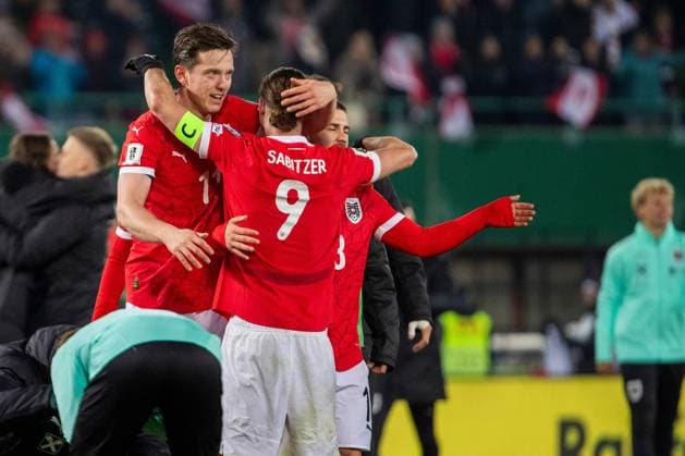 SOCCER - FIFA WC quali, AUT vs BIH VIENNA,AUSTRIA,18.NOV.25 - FIFA World Cup, WM, Weltmeisterschaft, Fussball 2026, European Qualifiers, group stage, OEFB international match, Länderspiel, Nationalmannschaft Austria vs Bosnia and Herzegovina. Image shows the rejoicing of Michael Gregoritsch and Marcel Sabitzer (AUT).  GEPAxpictures xPhilippxBrem
