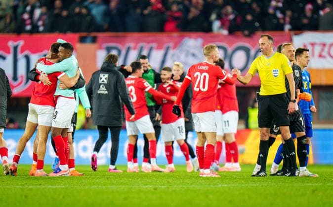 SOCCER - FIFA WC quali, AUT vs BIH VIENNA,AUSTRIA,18.NOV.25 - FIFA World Cup, WM, Weltmeisterschaft, Fussball 2026, European Qualifiers, group stage, OEFB international match, Länderspiel, Nationalmannschaft Austria vs Bosnia and Herzegovina. Image shows the rejoicing of AUT.  GEPAxpictures xEdgarxEisner