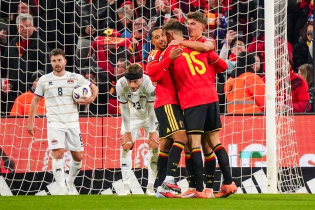 2025-11-18 Belgium v Liechtenstein - FIFA 2026 World Cup Qualifier LIEGE, BELGIUM - NOVEMBER 18: Charles de Ketelaere of Belgium celebrates after scoring his teams seventh goal, Youri Tielemans of Belgium, Thomas Meunier of Belgium during the FIFA 2026 World Cup Qualifier match between Belgium and Liechtenstein at Stade Maurice Dufrasne on November 18, 2025 in Liege, Belgium. (Photo by Gabriel Calvino Alonso BSR Agency) Liege Belgium Content not available for redistribution in The Netherlands directly or indirectly through any third parties. Copyright: xBSRxAgencyx