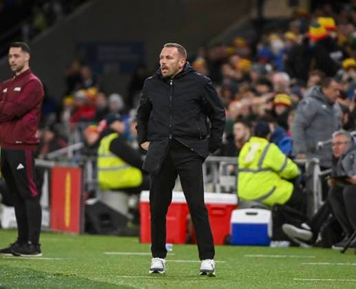 18th November 2025; Cardiff City Stadium, Cardiff, Wales; FIFA World Cup, WM, Weltmeisterschaft, Fussball Qualifying International Football, Wales versus North Macedonia; Craig Bellamy, Wales Coach watches play from the sideline  AledxHopkins