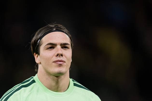 251118 Goalkeeper Jacob Widell Zetterström of Sweden ahead of the FIFA World Cup, WM, Weltmeisterschaft, Fussball Qualifier football match between Sweden and Slovenia on November 18, 2025 in Stockholm. Photo: Joel Marklund BILDBYRAN kod JM JM0752 bbeng fotboll football soccer fotball vm-kval fifa world cup qualifier sverige sweden sverige a slovenien slovenia *** 251118 Goalkeeper Jacob Widell Zetterström of Sweden ahead of the FIFA World Cup Qualifier football match between Sweden and Slovenia on November 18, 2025 in Stockholm Photo Joel Marklund BILDBYRAN kod JM JM0752 bbeng fotboll football soccer fotball vm kval fifa world cup qualifier sverige sweden sverige a slovenien slovenia  Copyright: JOELxMARKLUND BB251118JM096