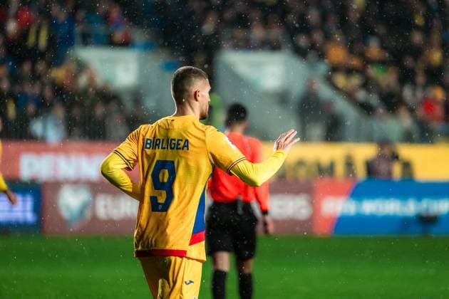 Romania v San Marino - European Qualifiers Group H - FIFA World Cup, WM, Weltmeisterschaft, Fussball 2026 PLOIESTI, ROMANIA, NOVEMBER 18, 2025 - Romania v San Marino - European Qualifiers Group H - FIFA World Cup 2026, Daniel Birligea celebrating the 1-1 goal against San Marino during the match. Copyright: xVLADxBEREHOLSCHIx