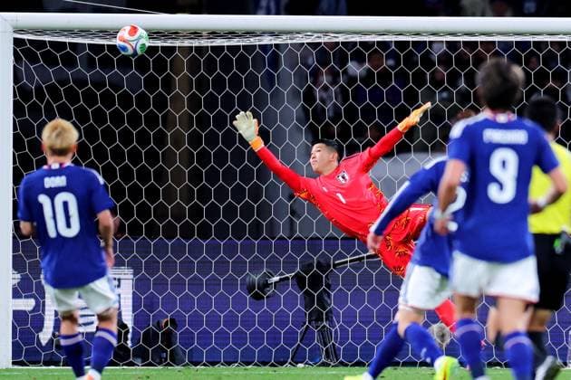 Tomoki Hayakawa (JPN), NOVEMBER 18, 2025 - Football Soccer : KIRIN Challenge Cup 2025 match between Japan and Bolivia at the National Stadium in Tokyo, Japan. Noxthirdxpartyxsales  aflo_310837488
